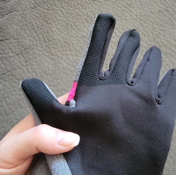 T-Mobile Black, Grey and Pink Unisex Gloves sz S/M - Picture 2 of 4